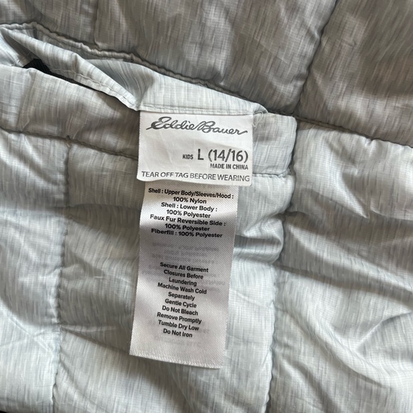 Boys Reversable Eddie Bauer coat, sizes (14/16) - Picture 4 of 5